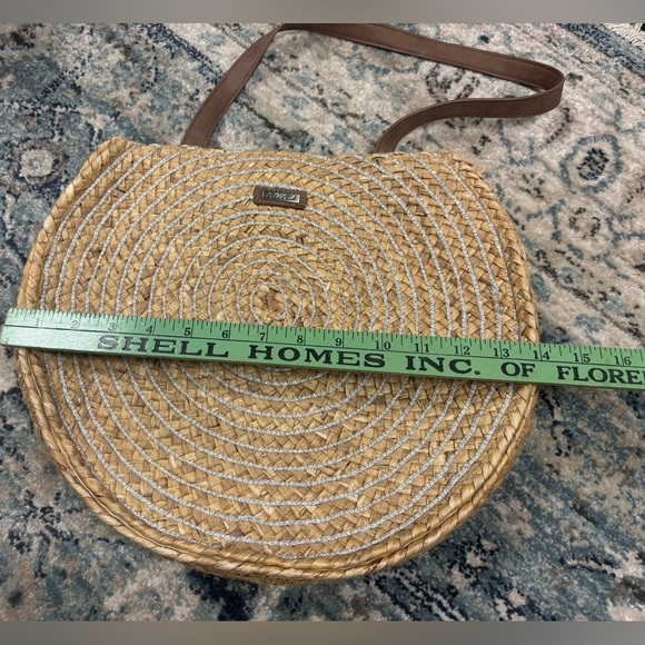 Sun ‘N’ Sand straw bag with silver glitter circles - Picture 4 of 11